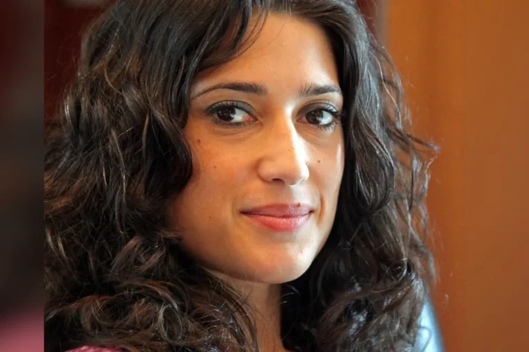 Who is Fatima Bhutto Husband Graham Byra? Marriage Photos