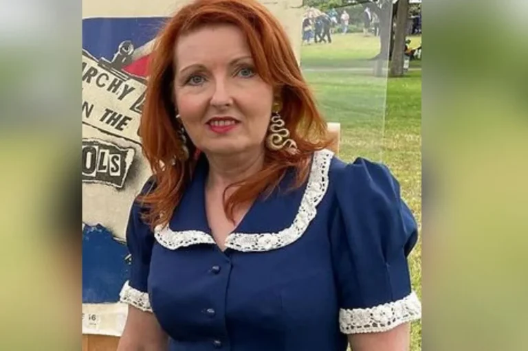 6 Facts about Lisa Lloyd Antiques Roadshow: Meet Parents & Husband